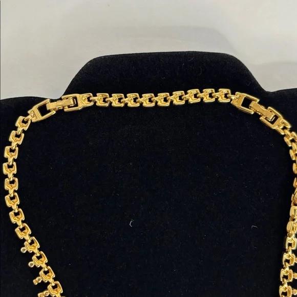 PREMIER DESIGNS GOLD TONE NECKLACE - Picture 4 of 6